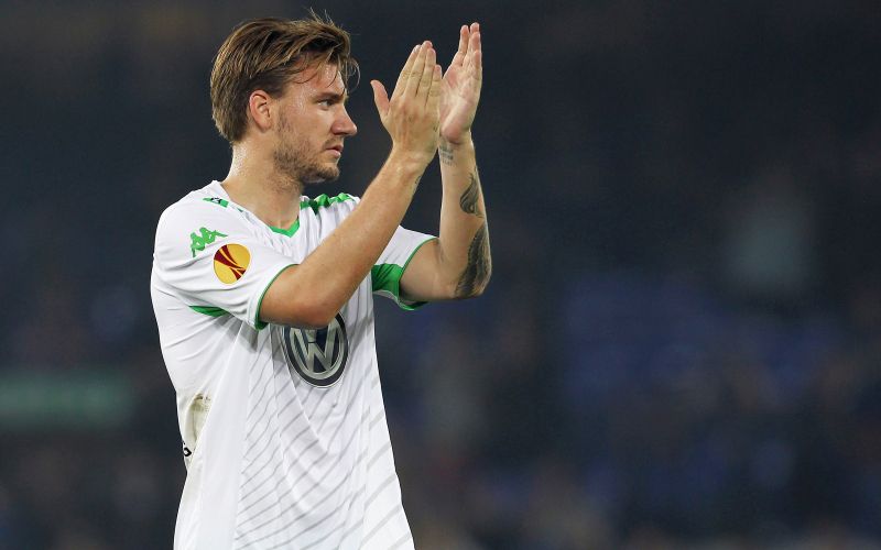 031-11-bendtner pm.jpg