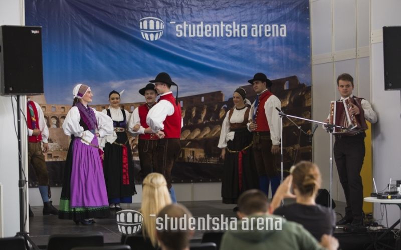 studentska arena.jpg