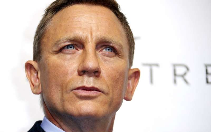 daniel craig james bond.jpg