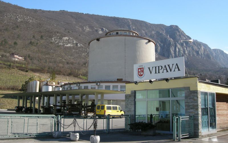 Delo v Agroindu je oteženo, saj primanjkuje repromateriala.