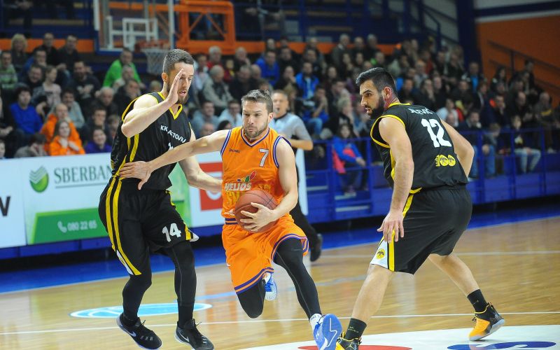 helios lastovka.jpg