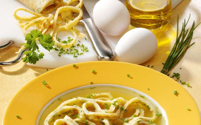 Flädlesuppe[1].jpg