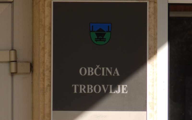 Trbovlje občina vhod.JPG