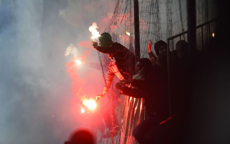 maribor olimpija, bakle, navijači1.jpg