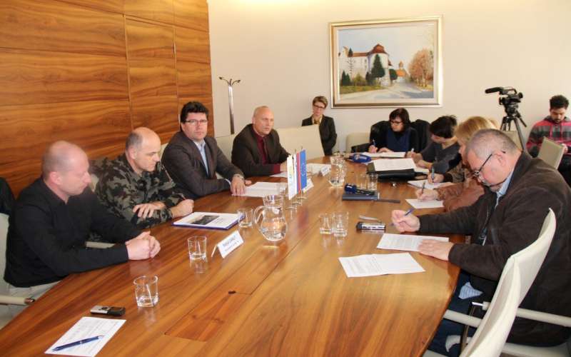 vaja_cz_ob__ine_bre__ice_predstavitev_na_novinarski_konferenci_2.jpg