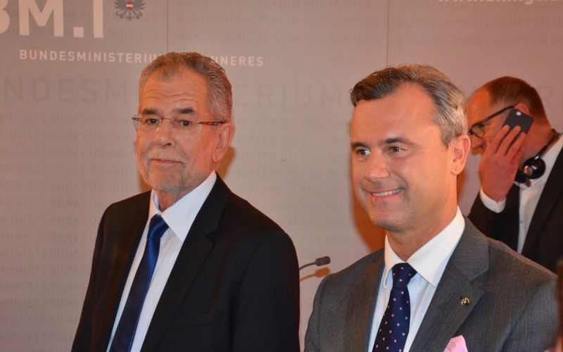 Alexander Van der Bellen in Norbert Hofer