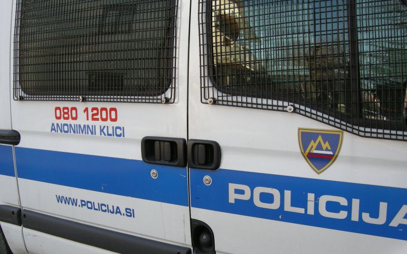 Policija