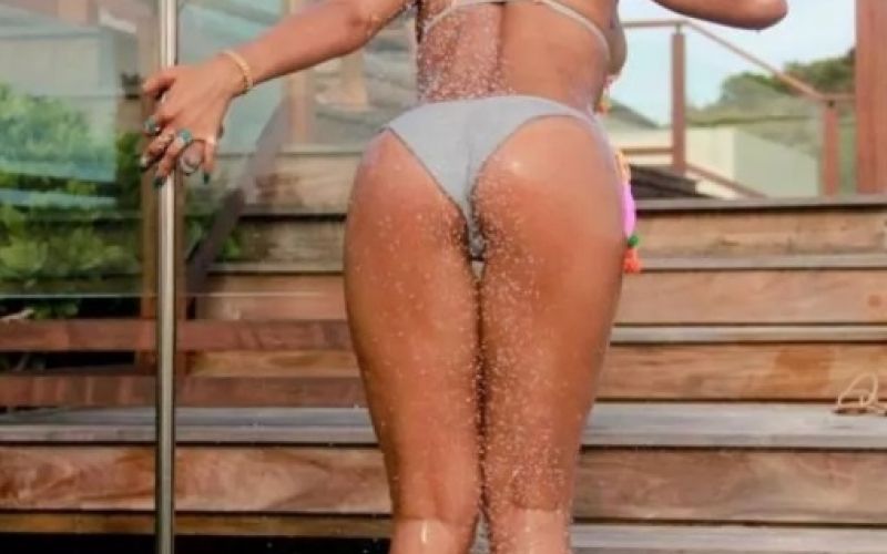 rihanna.jpg