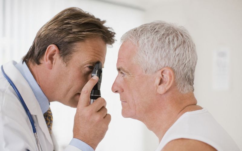 Okulist, očesni pregled, oko.jpg