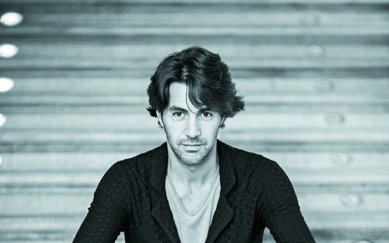 edward_clug01.jpg