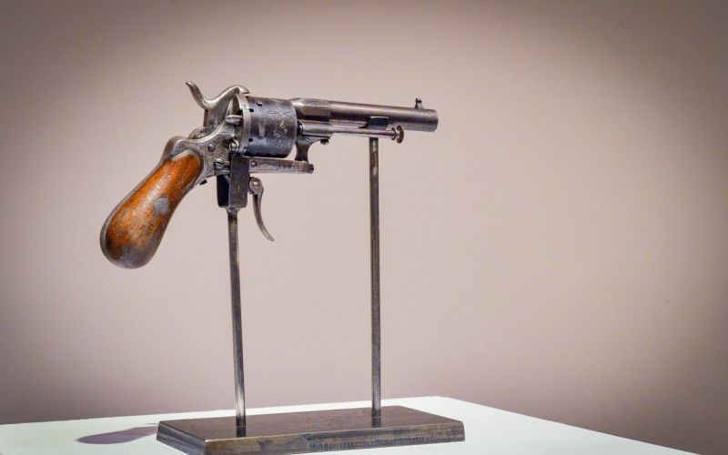 revolver, Paul Verlaine