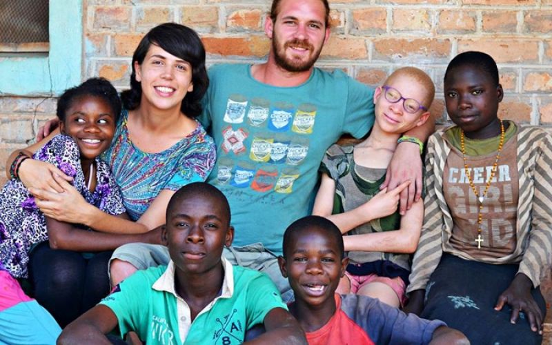 ljubezenska_zgodba_anamarija-suran-filip-maric-kolajna-ljubavi-tanzanija-mali-dom-afrika-11.jpg