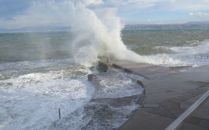 izola, valovi1.jpg