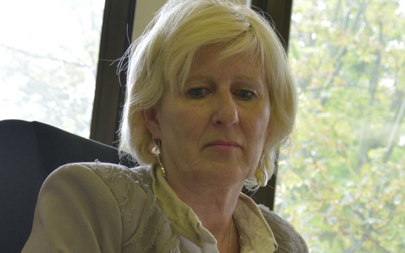 Milena Sisinger, stečajna upraviltejica, javna dražba, Maribor, (IZREZ)