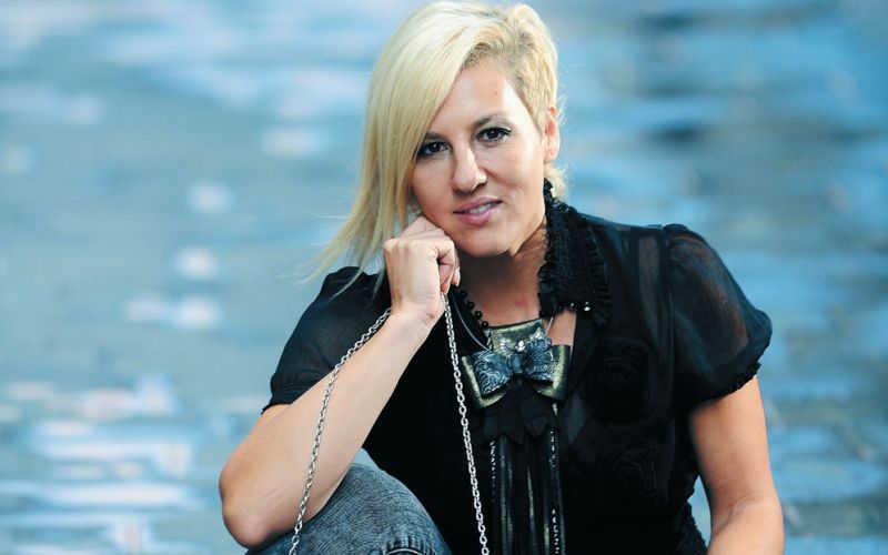 eva breznikar.jpg