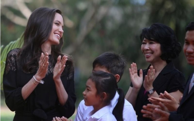 Angelina Jolie.jpg