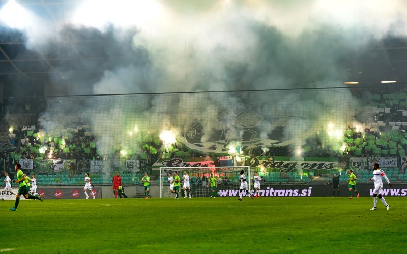 474-4-green dragons.jpg