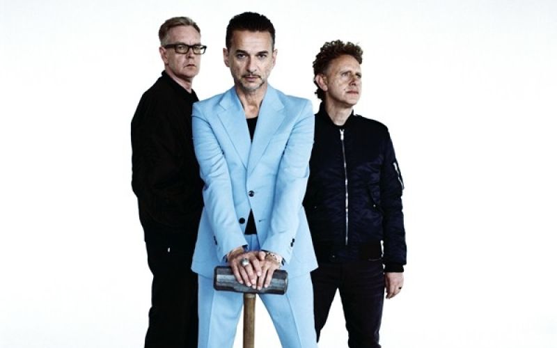 Depeche Mode nosilna-2-POT.jpg