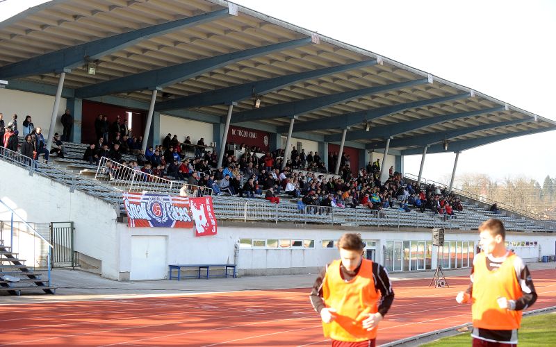 triglav stadion kranj ap.JPG