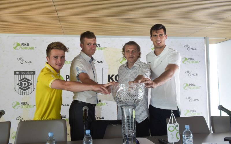 pokal 1.jpg