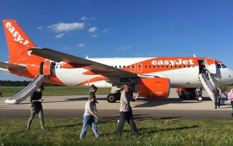 FOTO1 EasyJet