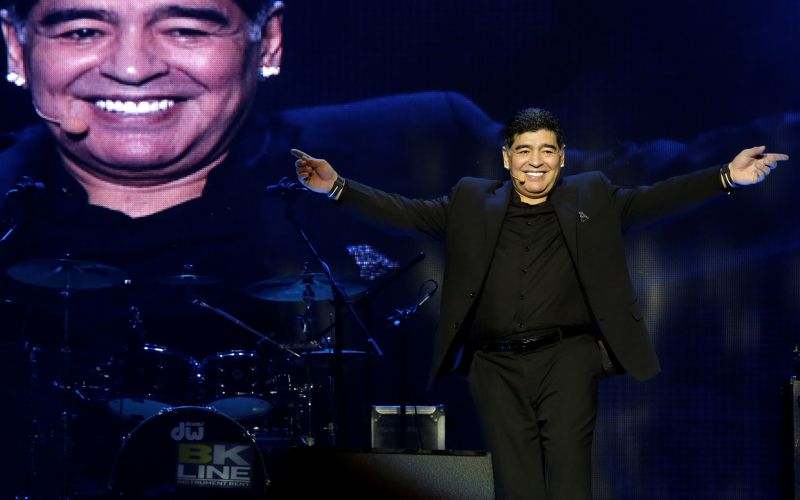 maradona .jpg