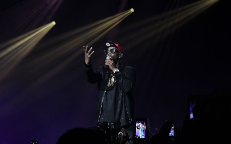 R. Kelly.jpg