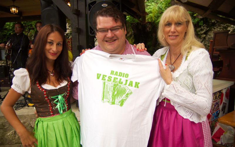 Pred vrati je kmečka ohcet 1.jpg