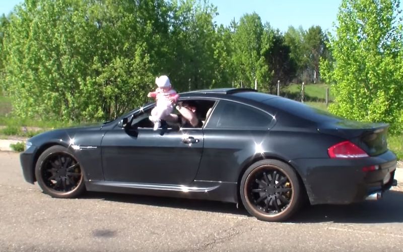 BMW, dojenček, malček.png