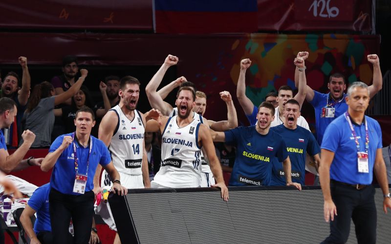 slovenija košarka Latvija.jpg