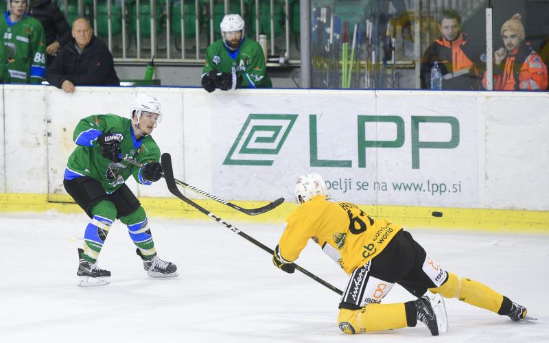 uduc sz olimpija hokej mm.jpg