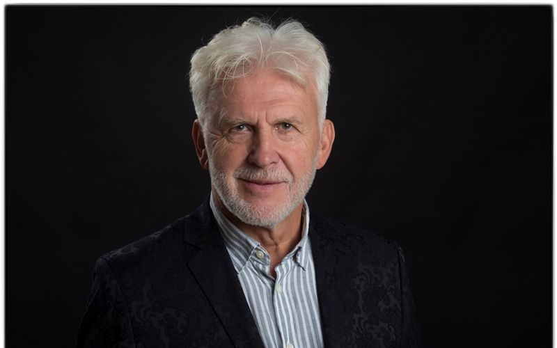 i-Andrej Sifrer-40cm.jpg