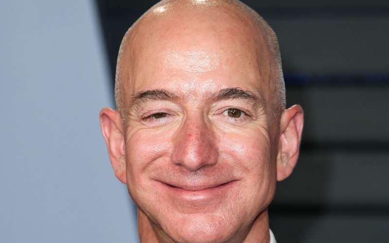 jeff bezos.jpg