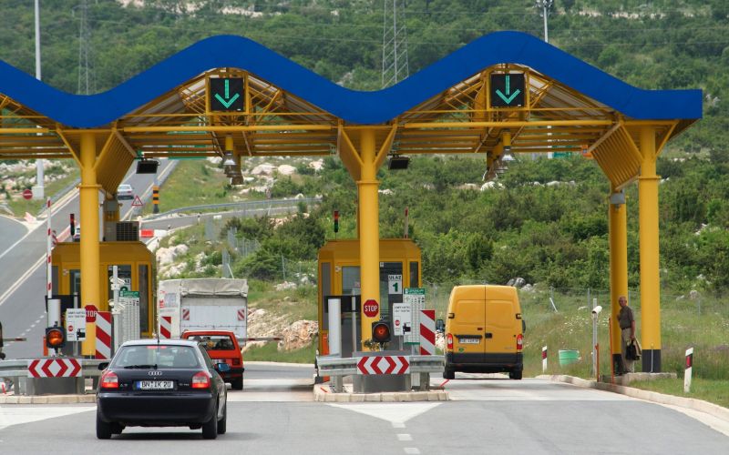 cestninska postaja