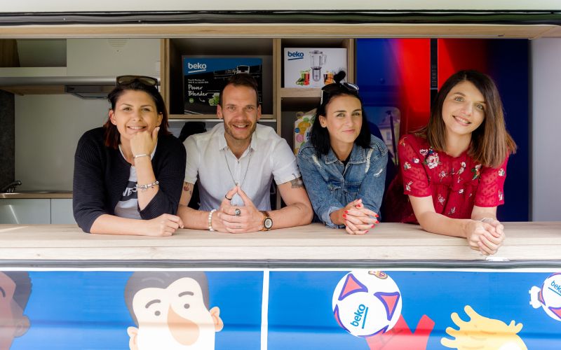 Mami blogerke v BEKO food trucku.jpg