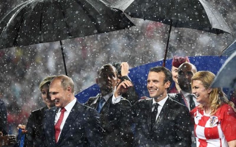 macron putin kitarovic.jpg
