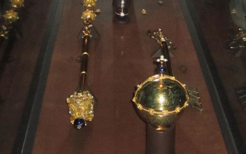 švedski kraljevi dragulji.jpg