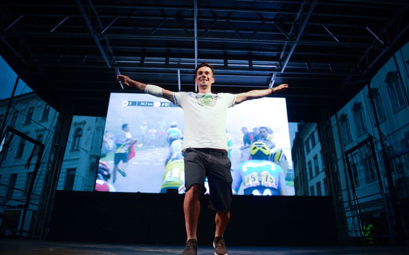897-24-roglic 3.jpg