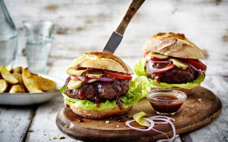 mesni burger.jpg
