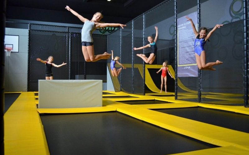 1-trampolini_akrobatika-1c1cf9c47a3f9f5d.jpg