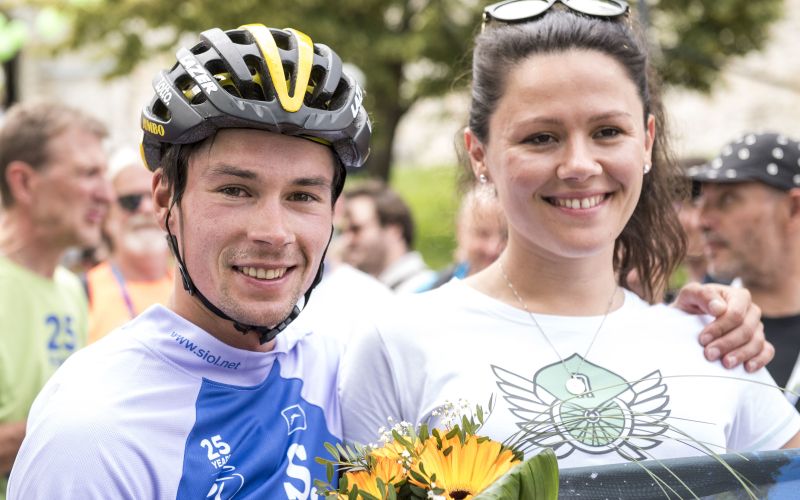 roglic lora af .jpg