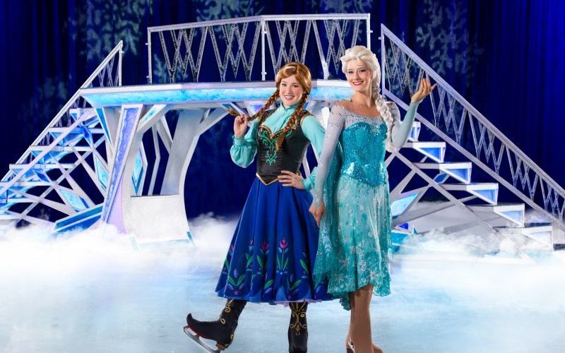 Ana in Elsa_DISNEY ON ICE DOTAKNI SE ZVEZD.jpg