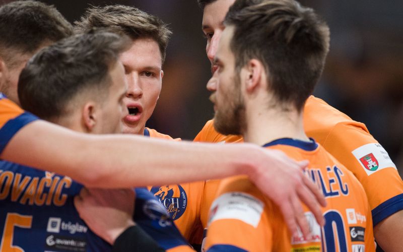 ach volley 18 af.jpg