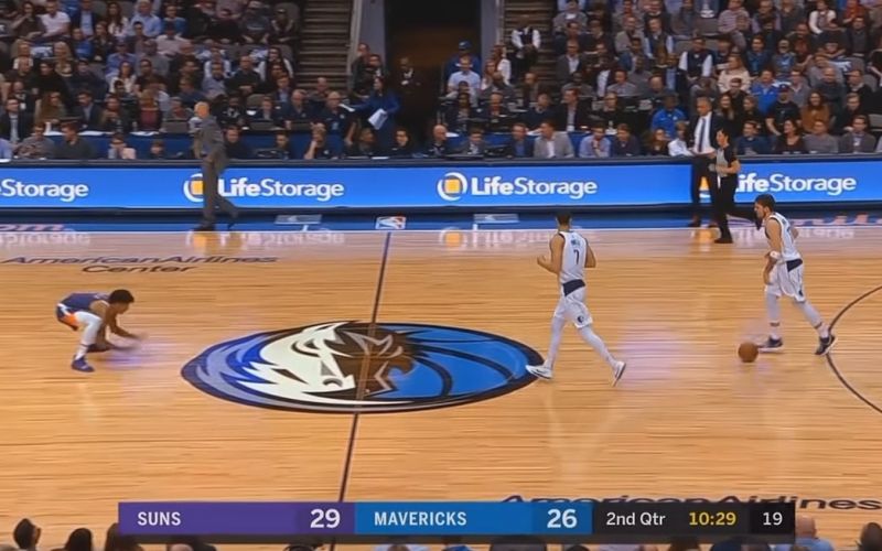 oubre doncic.jpg