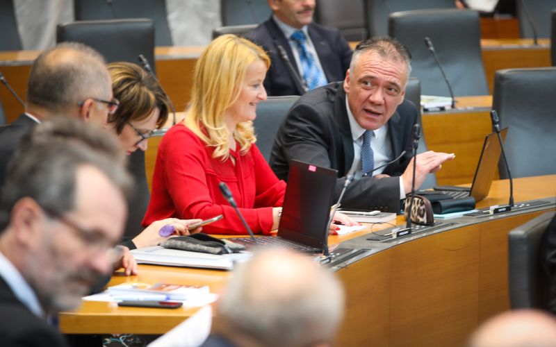 Igor Peče, poslanci LMŠ.jpg