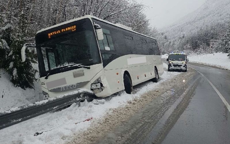 avtobus, mojstrana, hrušica.jpeg