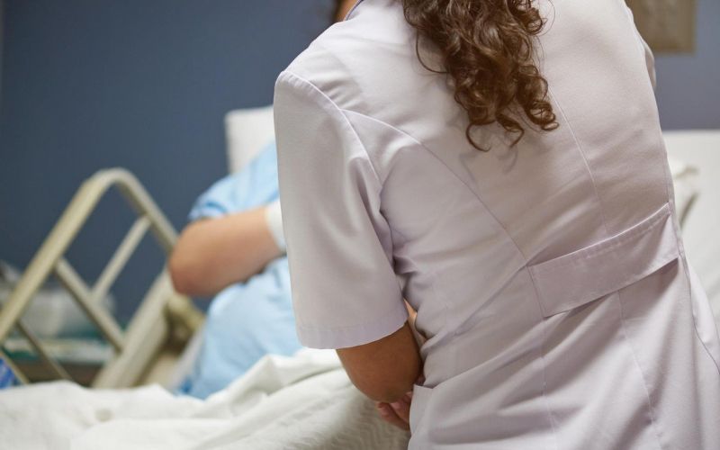 medicinska sestra, pacient.jpg