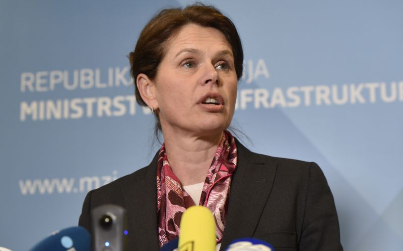 alenka bratusek bobo1.jpg