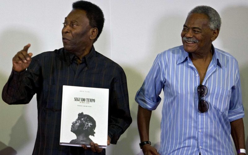 pele in coutinho.jpg