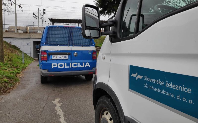 zalog, železniška postaja, policija, sumljiv predmet2.jpg